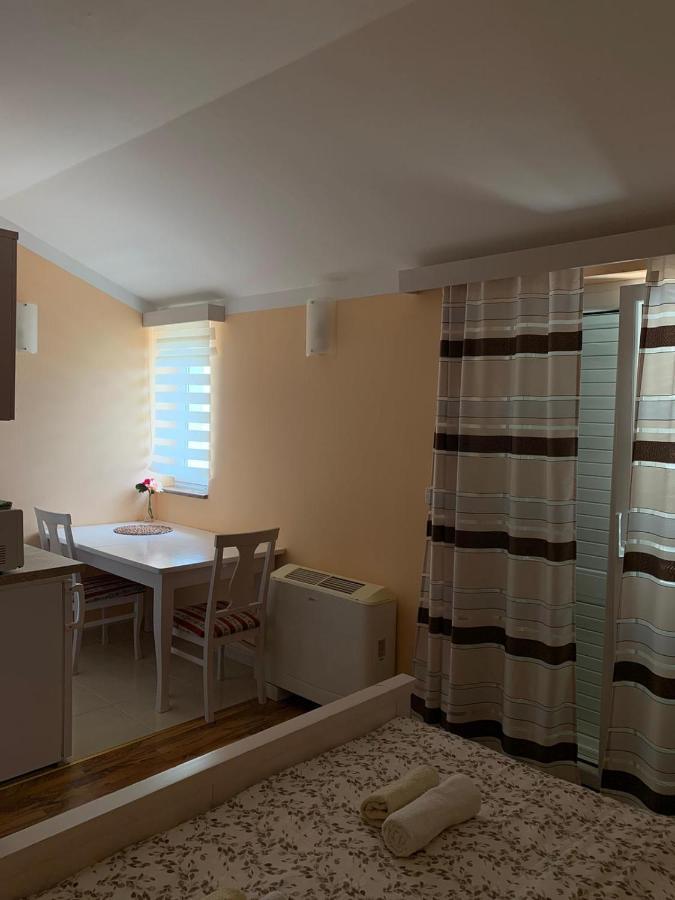 Apartmani Dubrava 珀德垂那 外观 照片